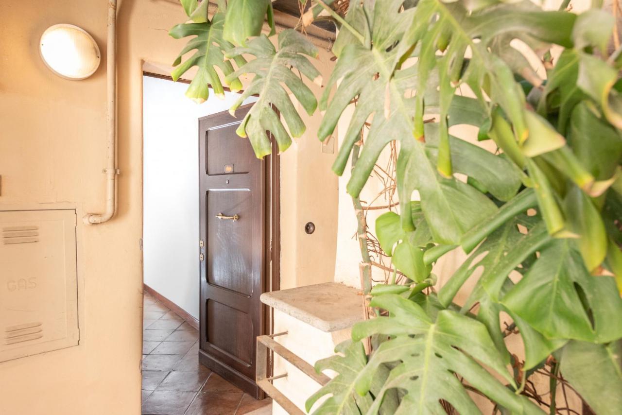 Stunning Campo De Fiori Apartment With Terrace Rome Luaran gambar